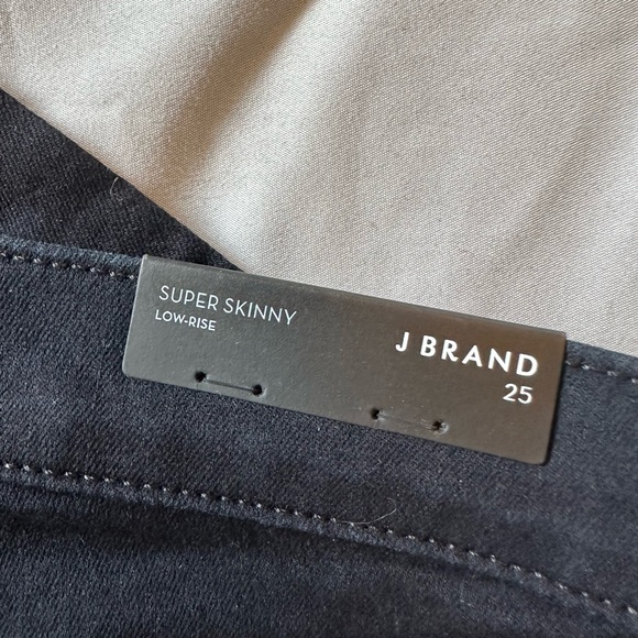 **NWT** J Brand Super Skinny Jeans/Leggins in Pitch - Size 25 - Picture 7 of 11
